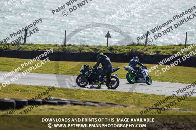 anglesey no limits trackday;anglesey photographs;anglesey trackday photographs;enduro digital images;event digital images;eventdigitalimages;no limits trackdays;peter wileman photography;racing digital images;trac mon;trackday digital images;trackday photos;ty croes
